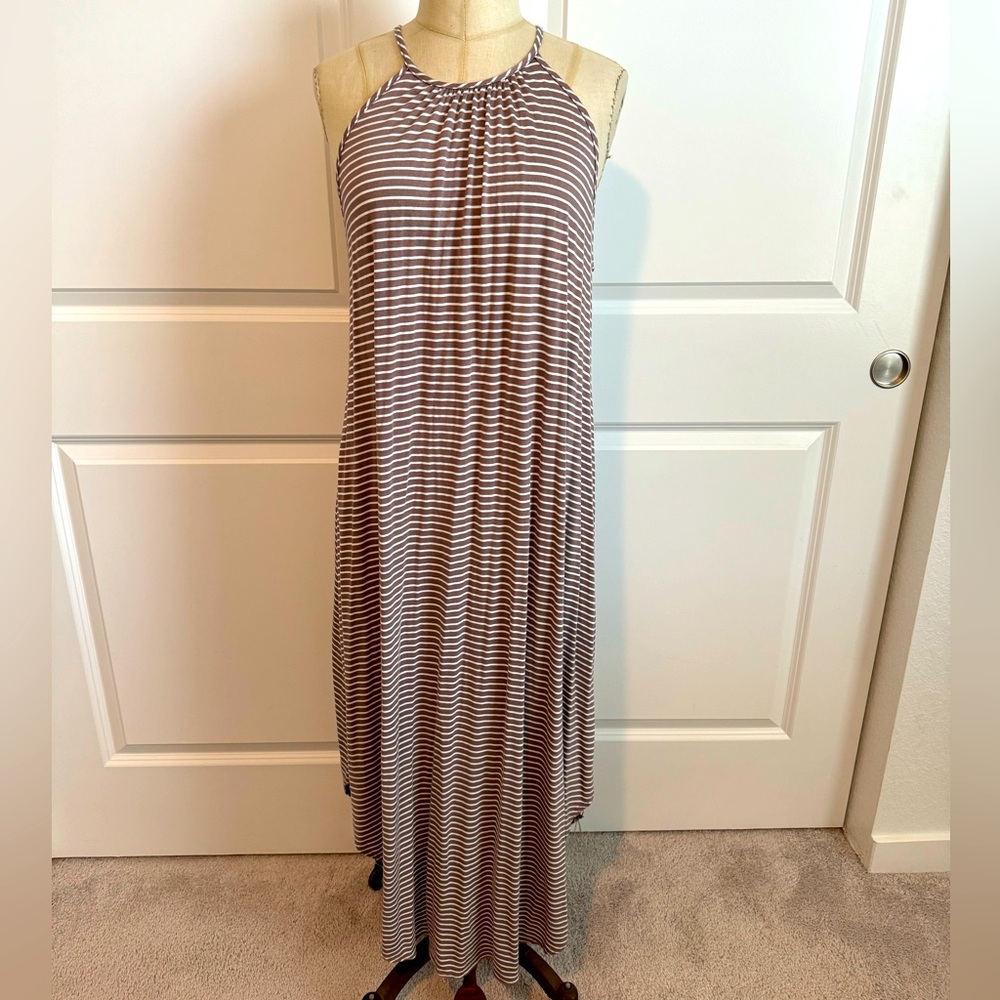 Olivia Rae High Neck Maxi Dress